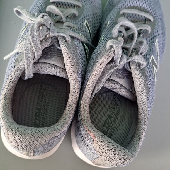 Gray New Balance Sneakers - Picture 6 of 8